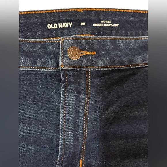 Old Navy Mid-Rise Kicker Boot-Cut Jeans Size 22 - Picture 5 of 7